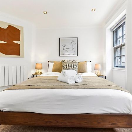 Piccadilly House! Villa Лондон Екстериор снимка