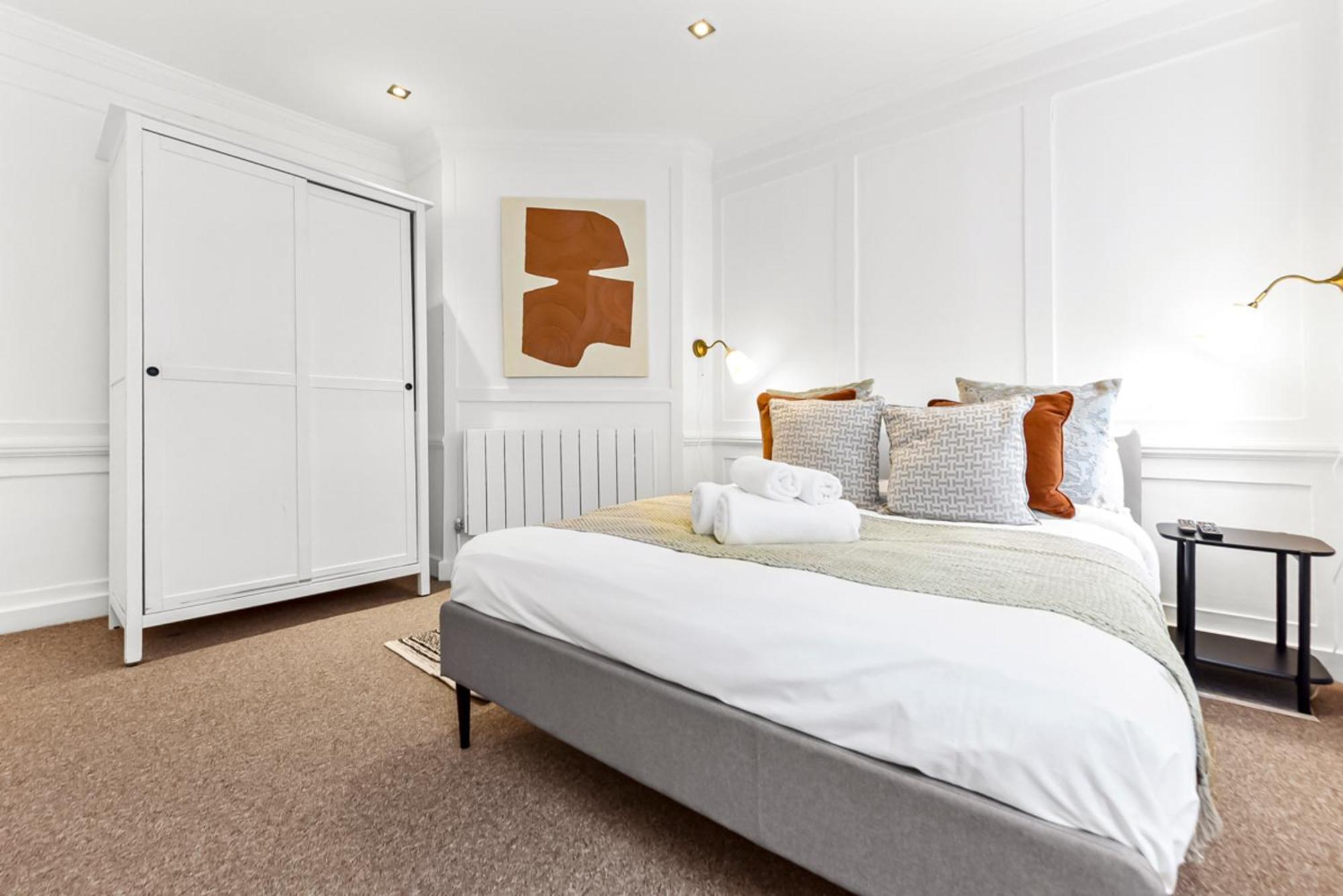 Piccadilly House! Villa Лондон Екстериор снимка