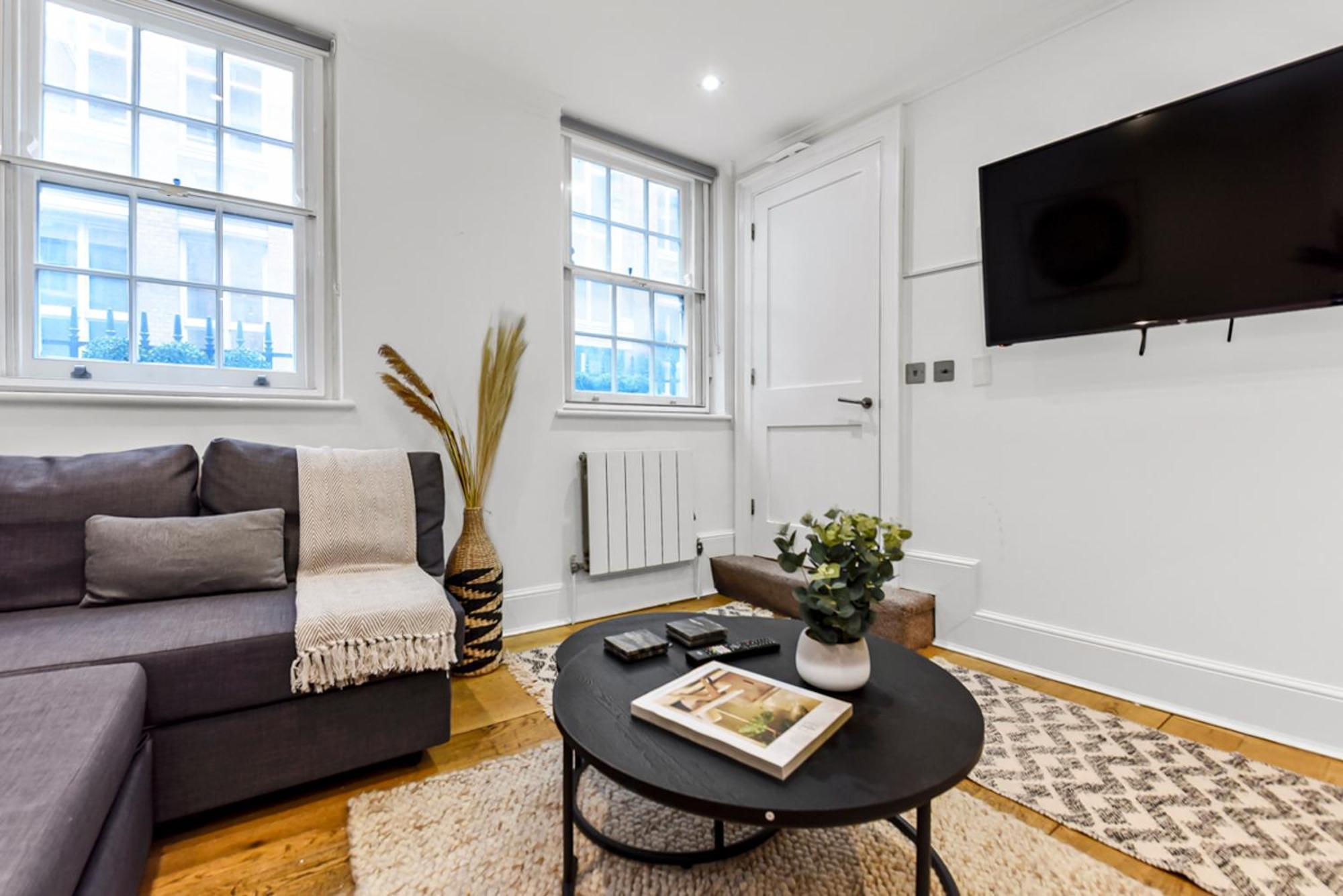 Piccadilly House! Villa Лондон Екстериор снимка